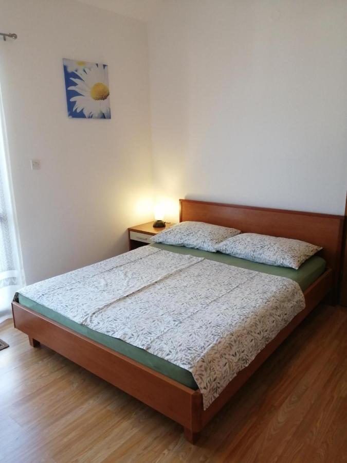 Maribela Apartments Трогир Екстериор снимка