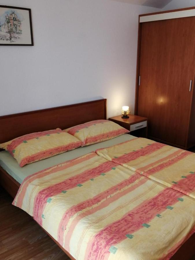 Maribela Apartments Трогир Екстериор снимка