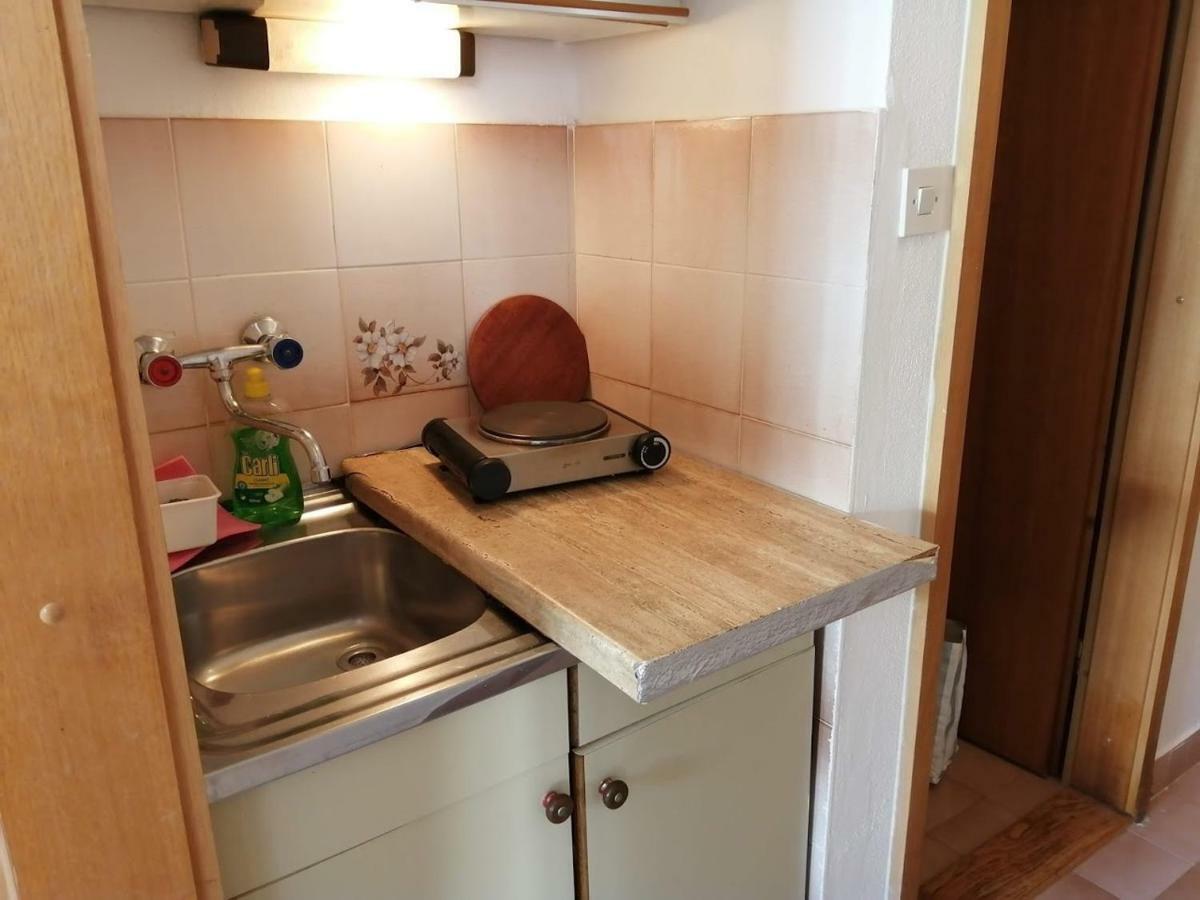 Maribela Apartments Трогир Екстериор снимка